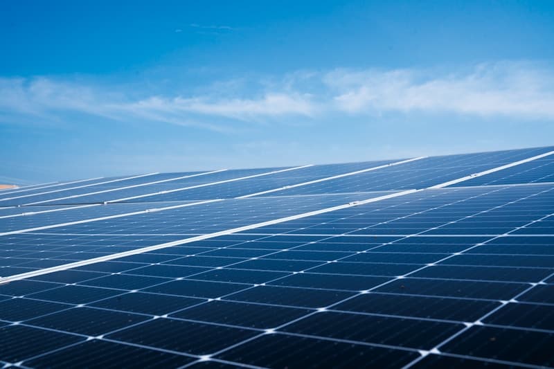 Panneaux solaires en autoconsommation : rentabilité 2026